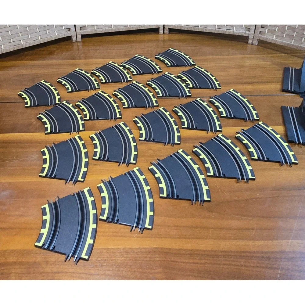 Vintage Slot Car Track Pieces Bulk Lot Curves Straights Risers Crossovers HO‎